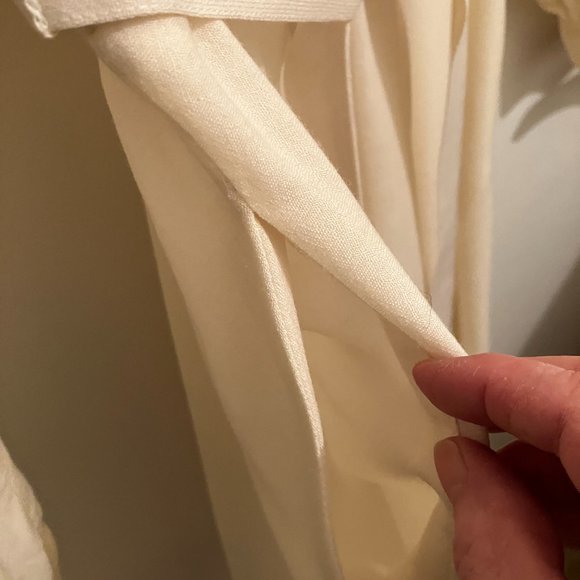 tag missing size 8 petite, cream coloured dress - Picture 4 of 9